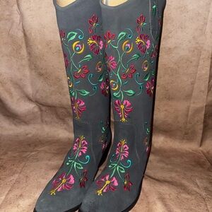 NWOT Agave Sky Black and Floral Suede Leather Boots